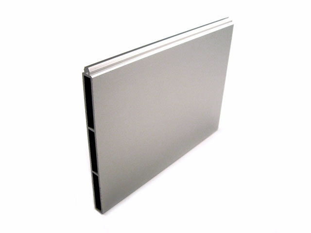 1715002D - Sturz-Verkleidungsprofil aus Aluminium - 150 mm - Natur oxydiert scotch brite silver
