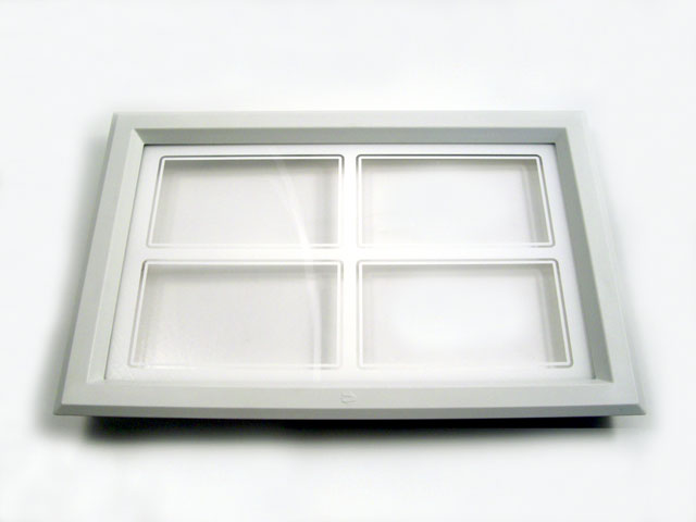 1542401A0011 - Hublot en ABS "BRE 06" 525x350 mm blanc/blanc - avec barreaux