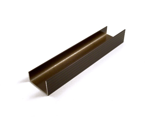 1444001B - Profilé en aluminium pour sur-linteau 20x45x30 mm - marron C17