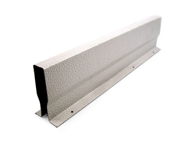 1451001A0001 - Profilé de renfort "Omega" hauteur 110 mm - blanc C21 - STUCCO