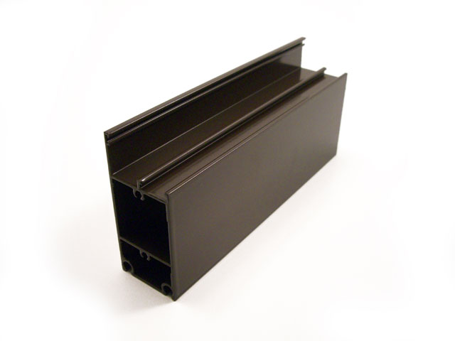 1756002B - Profilé socle en aluminium 92 - marron C17