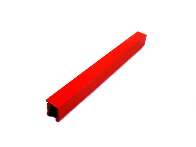 1724001H - Profil pour châssis 17,5 - rouge RAL 3000