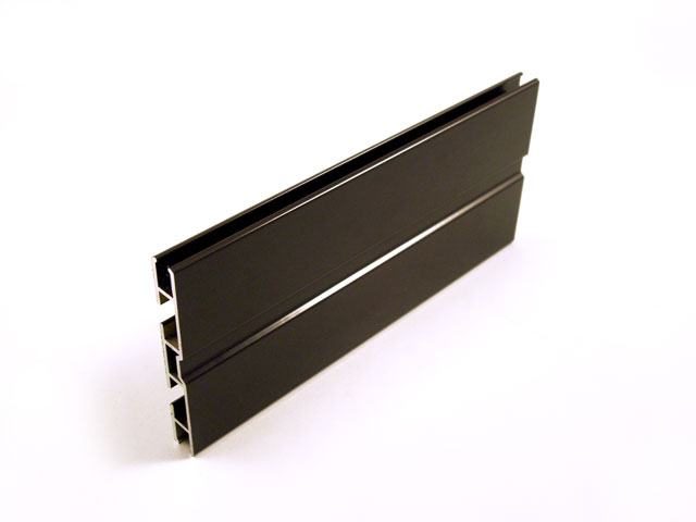 1715201B - Profilé en aluminium pour sur-linteau - 90 mm - marron C17