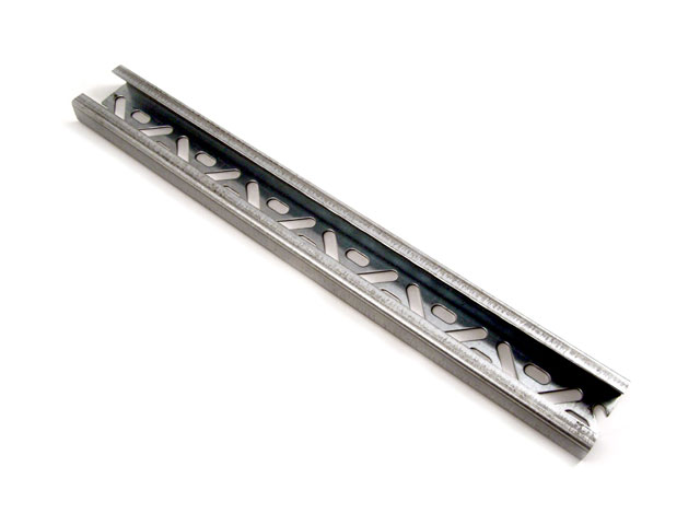 1266002Z - Perfil a "C" 1,5 mm con ojales - galvanizado