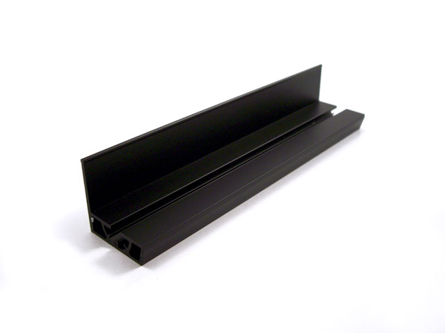 1715501C - Perfil para montante en aluminio - 40 mm - oxidado scotch brite black